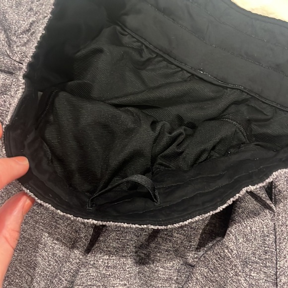 Lululemon shorts - Picture 3 of 7